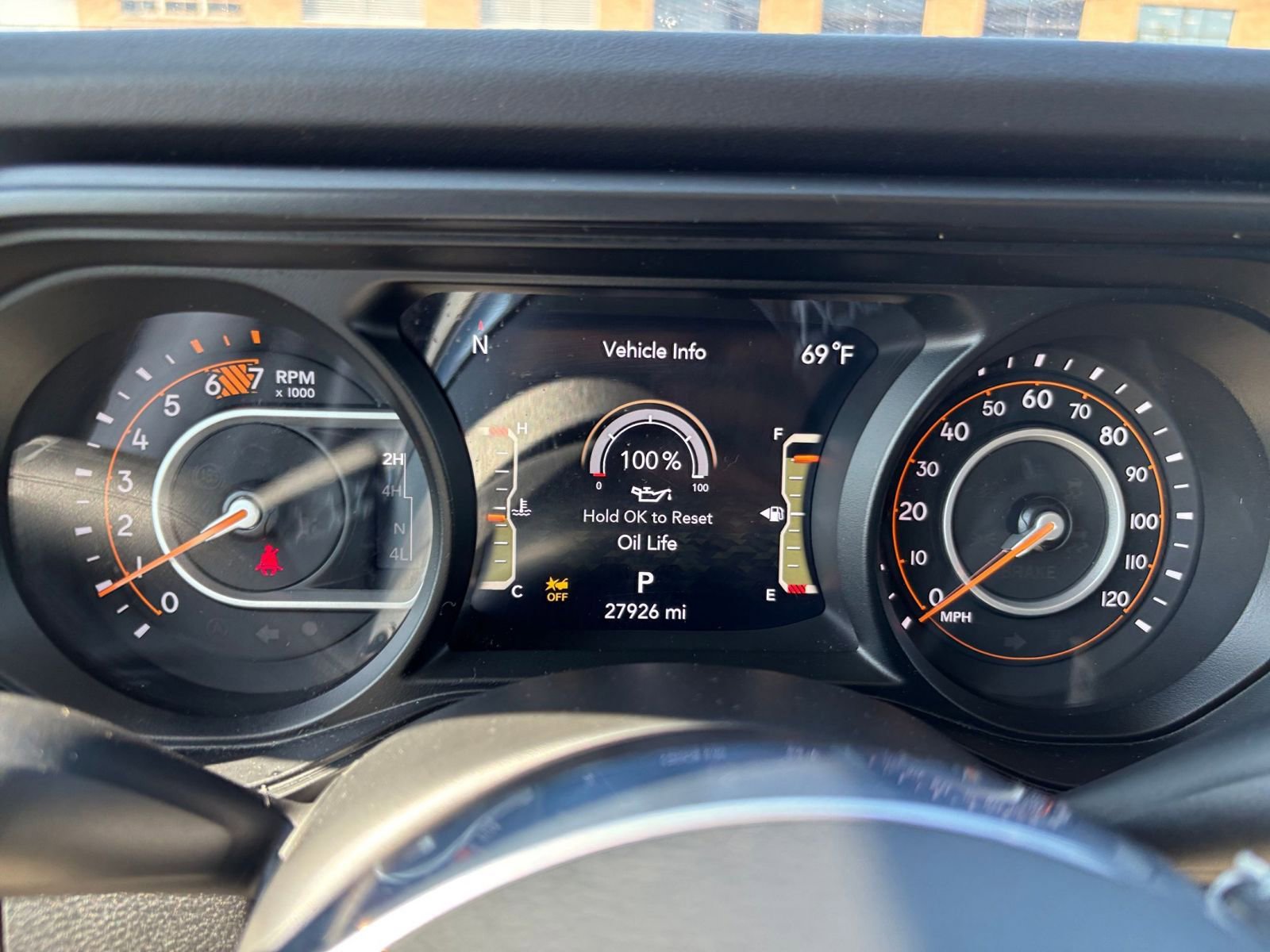 Used 2025 Jeep Wrangler Unlimited Sahara AWD/4WD image 38