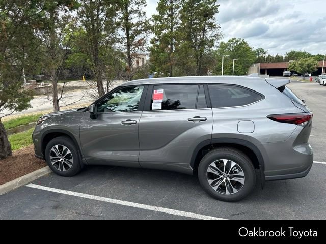 Used 2026 Toyota Highlander XLE AWD/4WD image 6