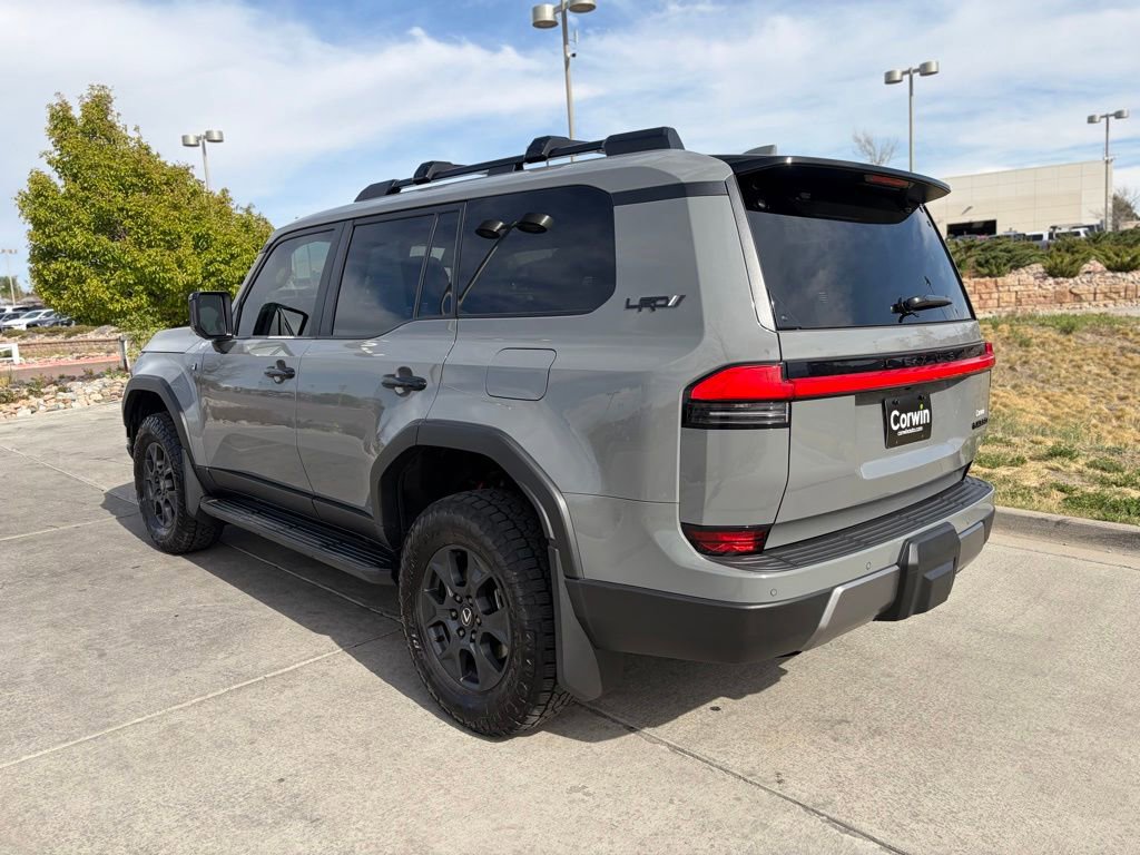 Used 2025 Lexus GX 550 AWD/4WD image 6