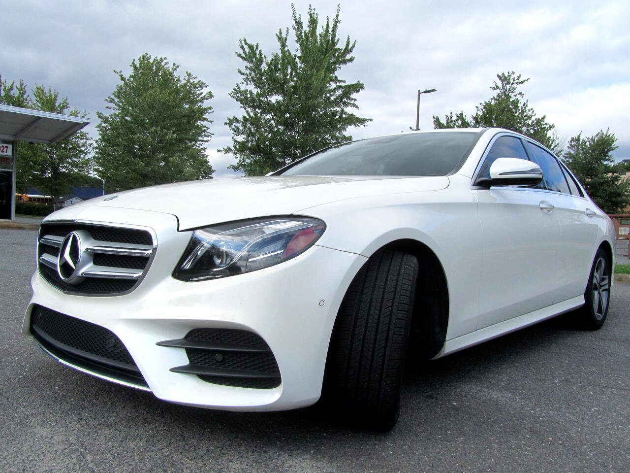 Used 2017 Mercedes-Benz E 300 image 6