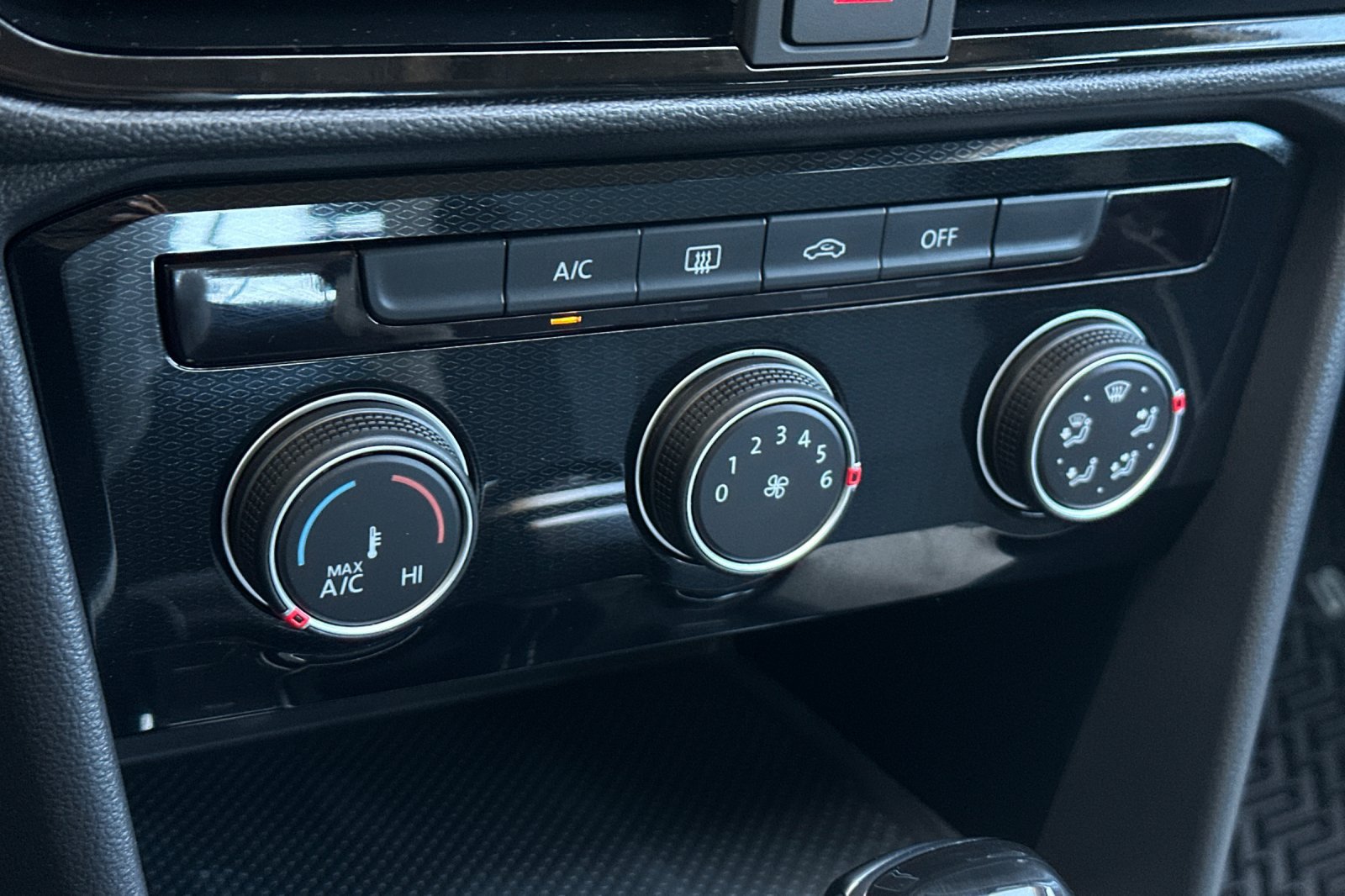 New 2026 Volkswagen Taos S FWD image 18