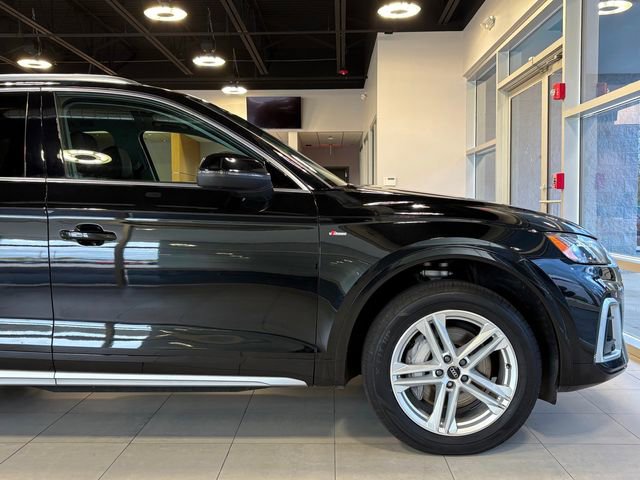 Used 2022 Audi Q5 e Premium Plus w/ Premium Plus Package image 16