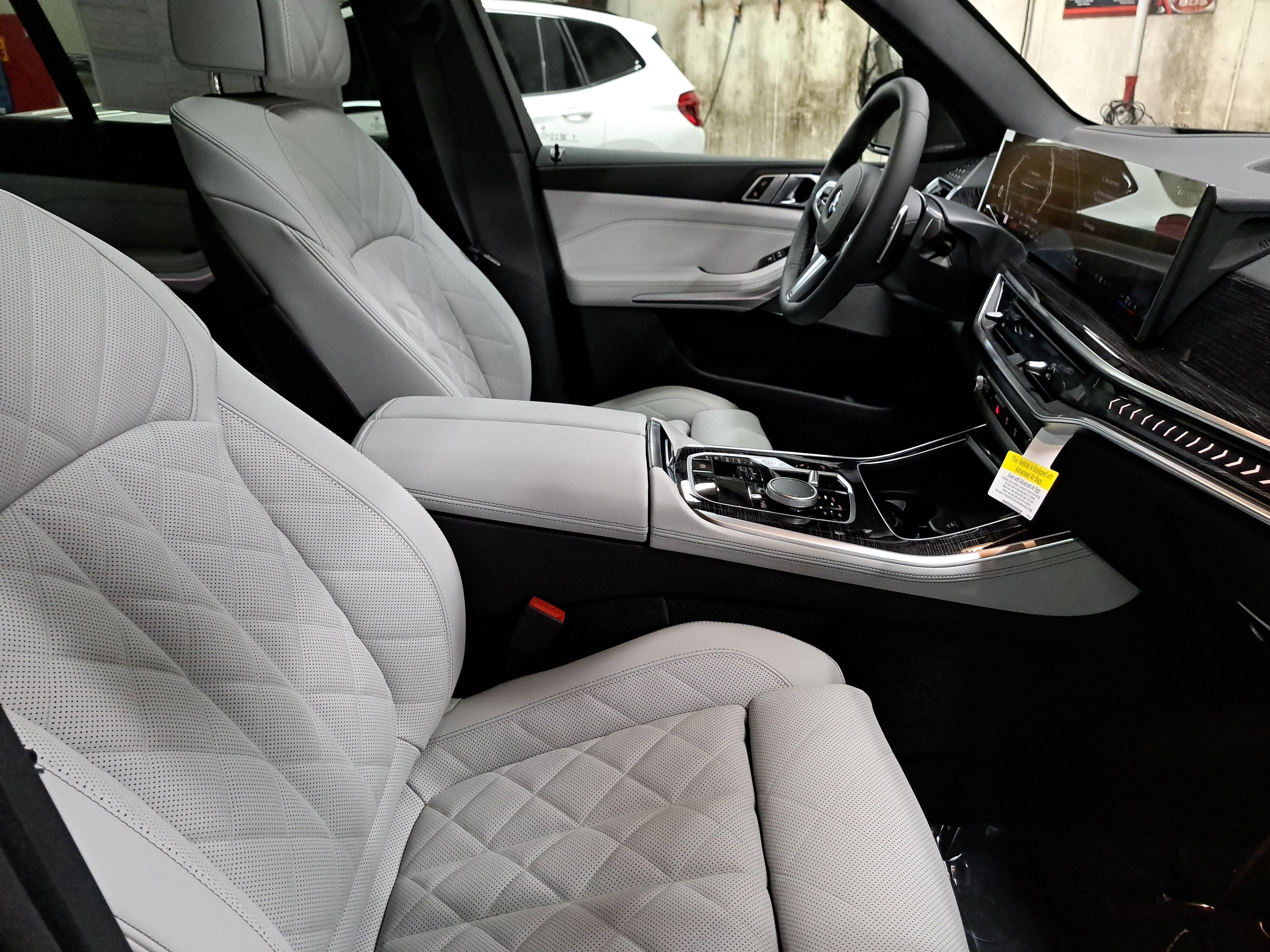 New 2026 BMW X5 xDrive40i w/ M Sport Package image 10