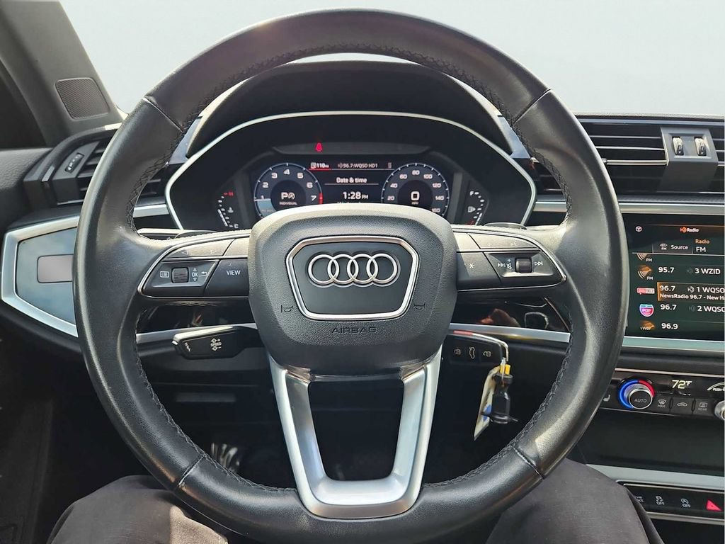 Used 2023 Audi Q3 2.0T Premium AWD/4WD image 18