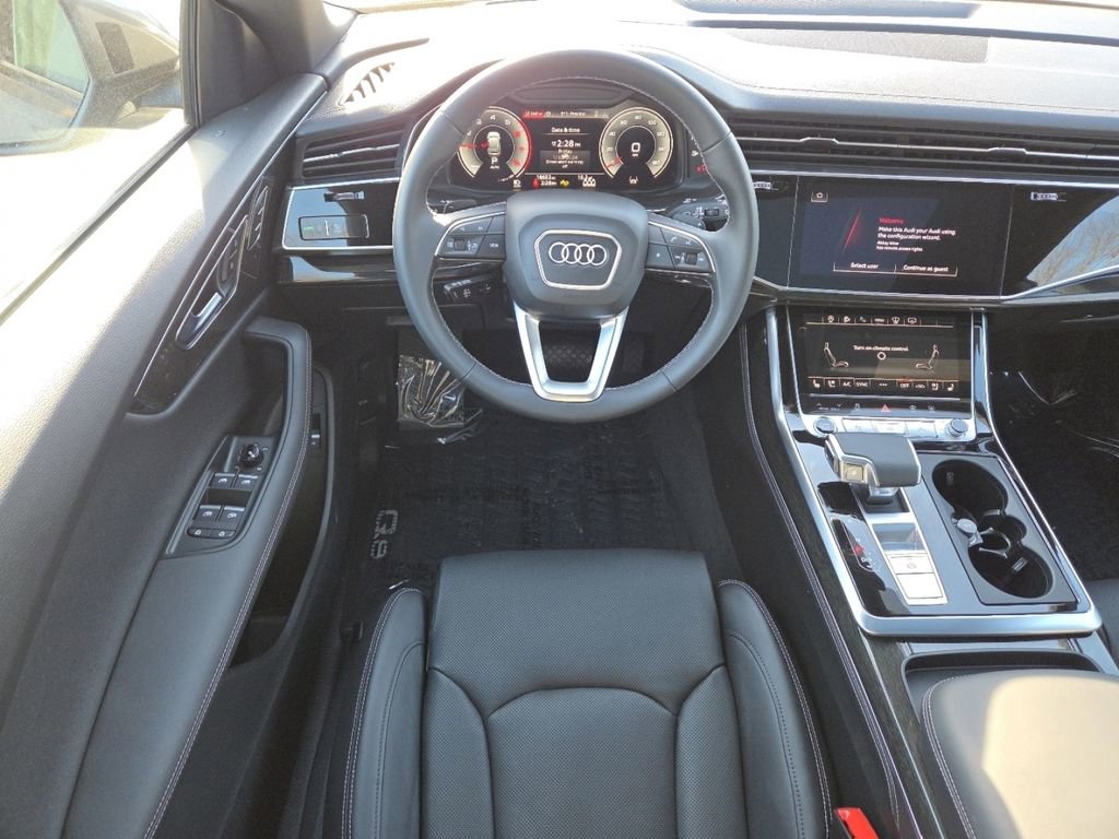 Used 2025 Audi Q8 Prestige image 34