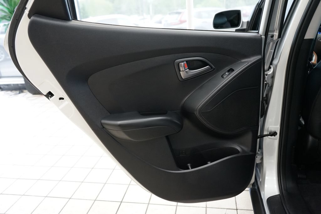 Used 2015 Hyundai Tucson GLS w/ Option Group 02 AWD/4WD image 39