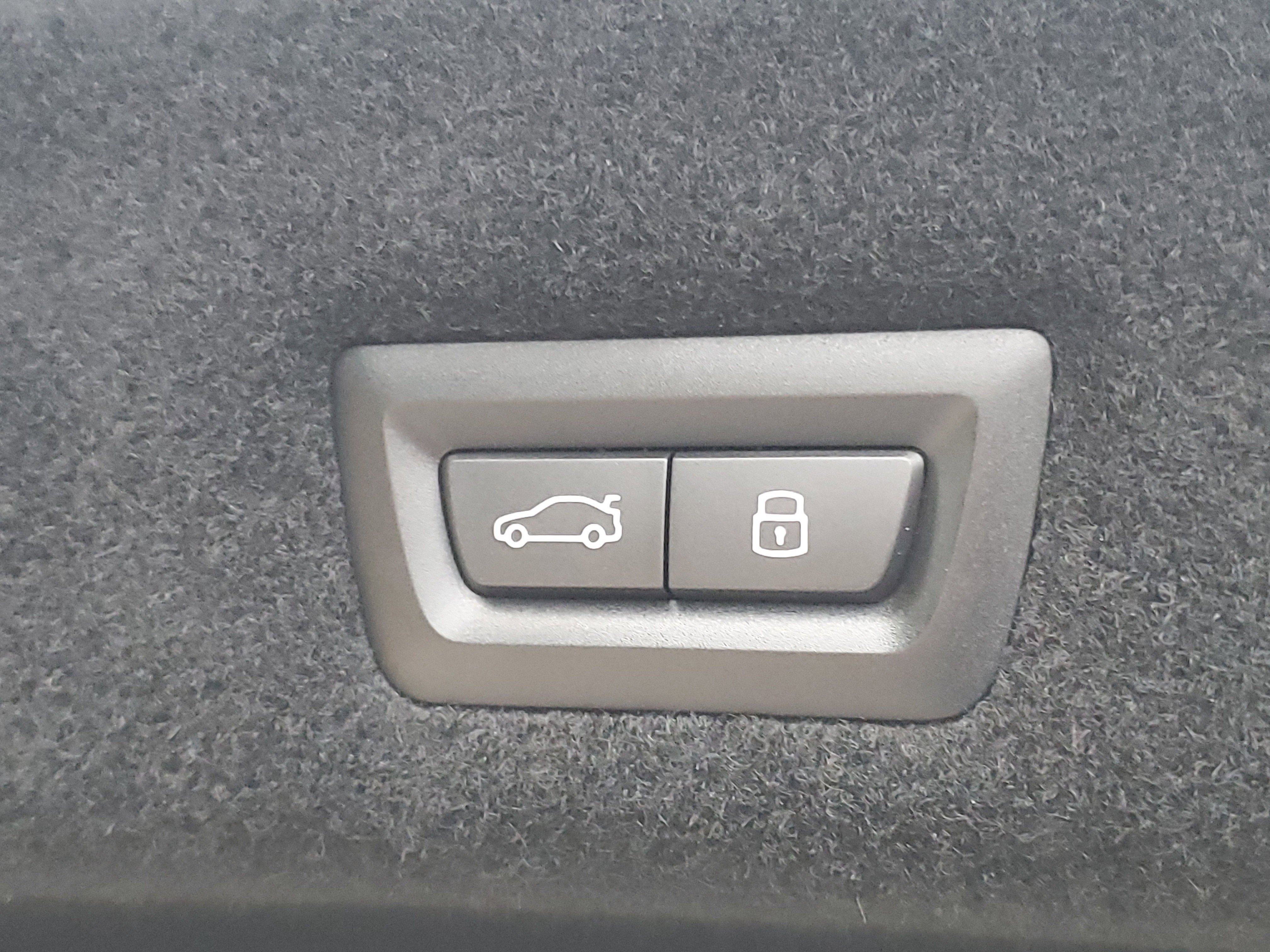 New 2025 BMW i7 eDrive50 w/ Premium Package image 28