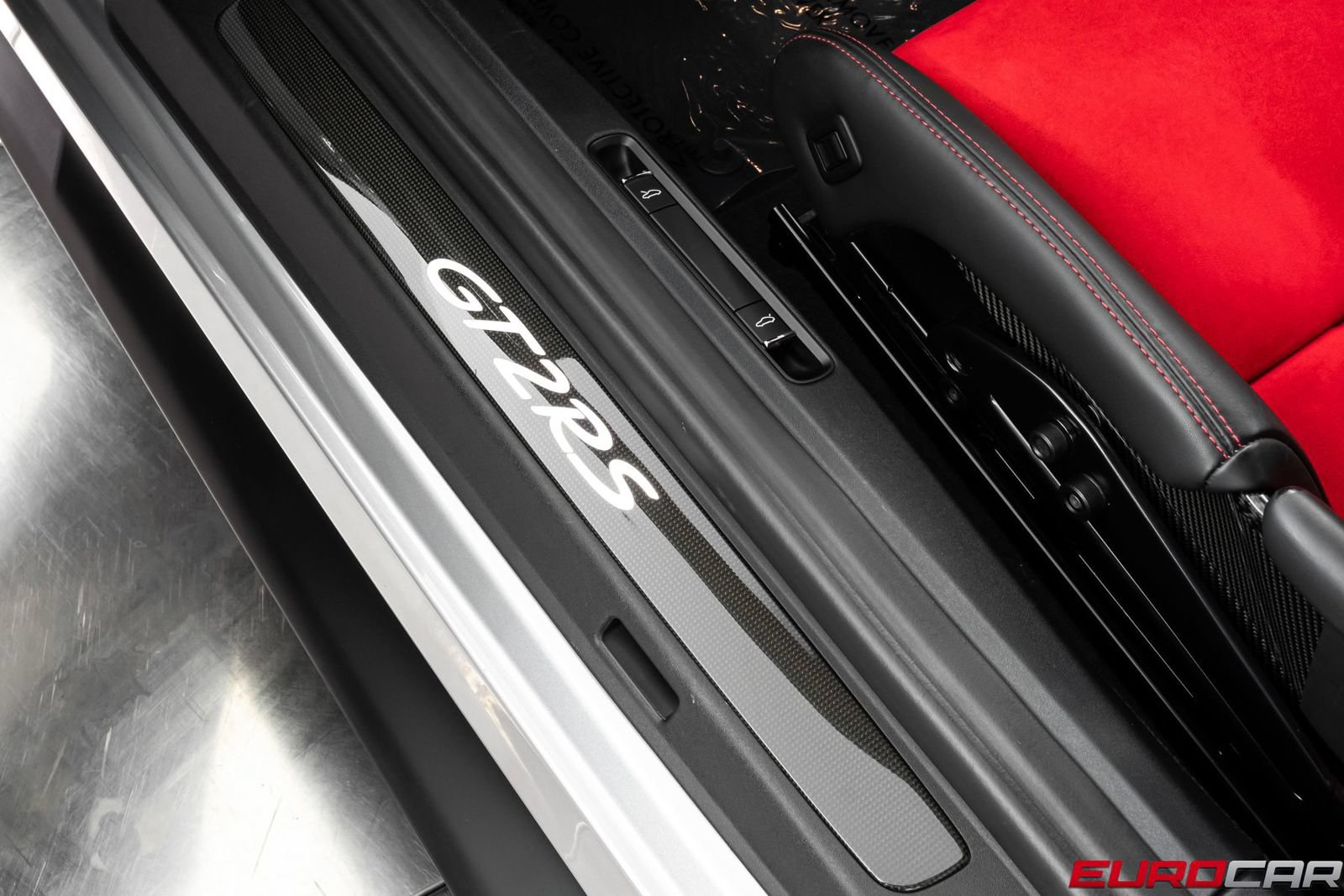 Used 2019 Porsche 911 GT2 RS RWD image 57