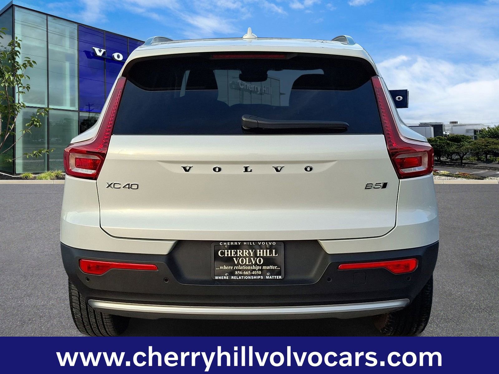 Certified 2025 Volvo XC40 B5 Core w/ Protection Package Premier image 5