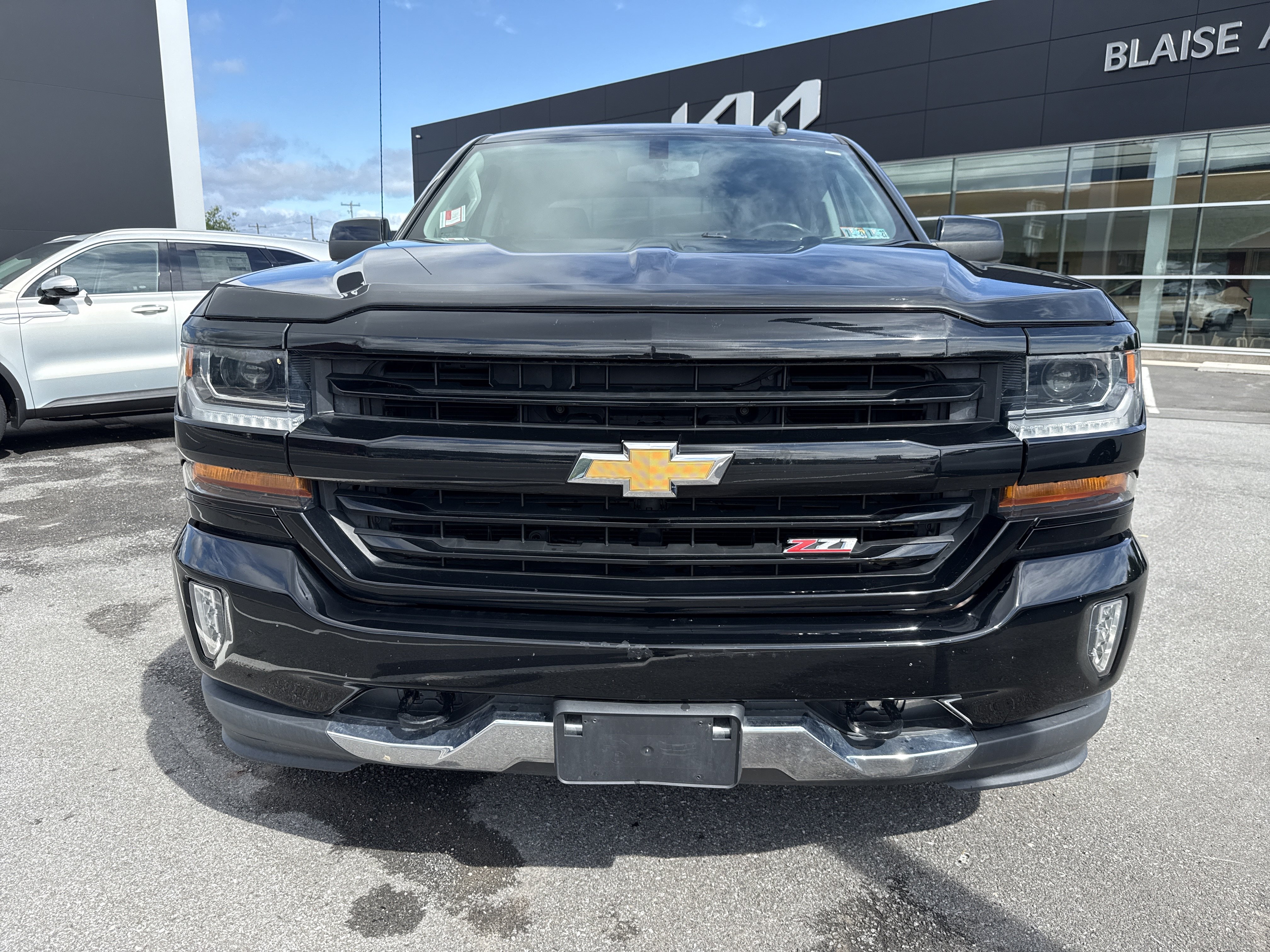 Used 2017 Chevrolet Silverado 1500 LT w/ All Star Edition AWD/4WD image 9