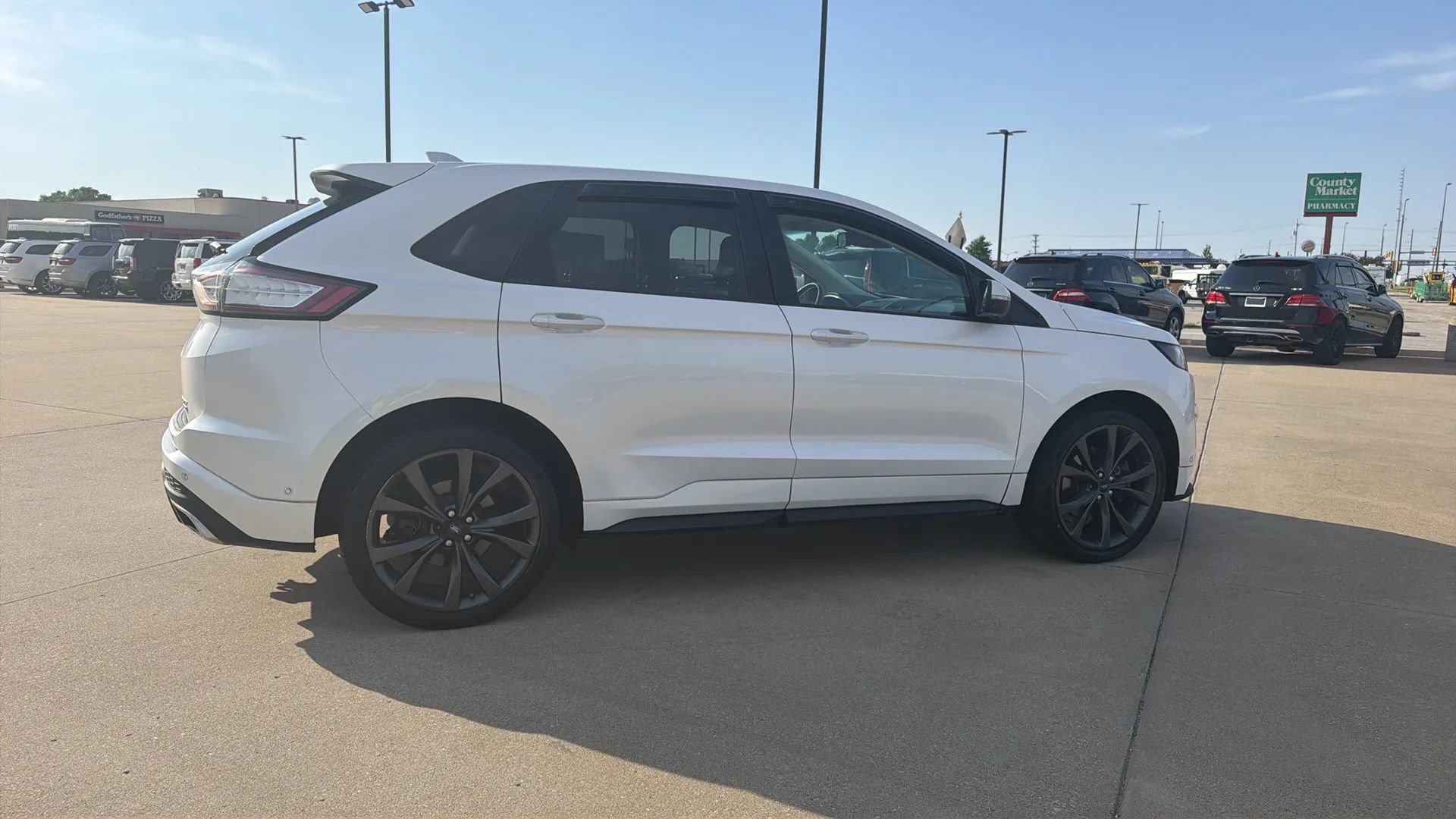Used 2015 Ford Edge Sport w/ Equipment Group 401A AWD/4WD image 25