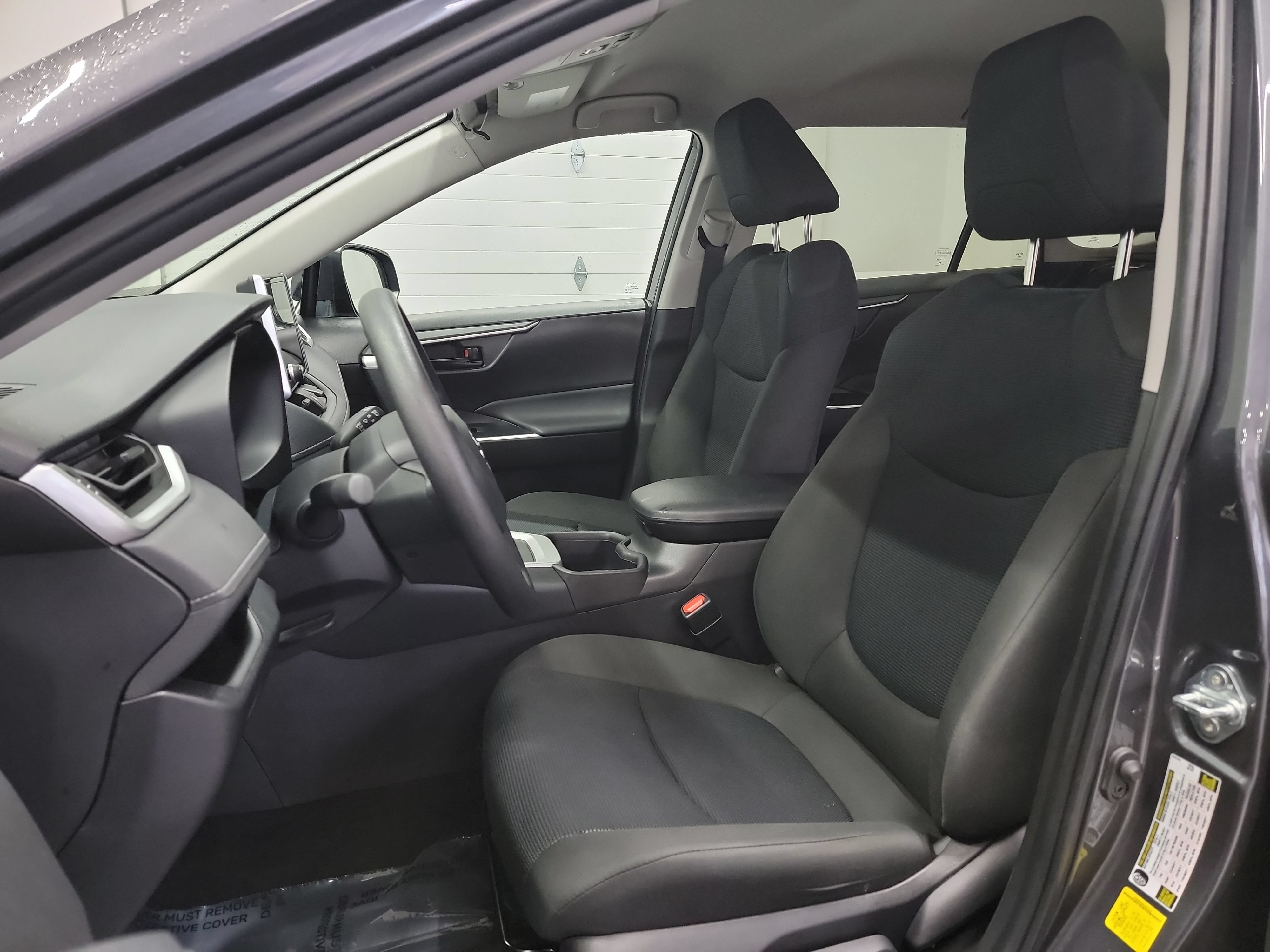 Used 2023 Toyota RAV4 LE AWD/4WD image 12