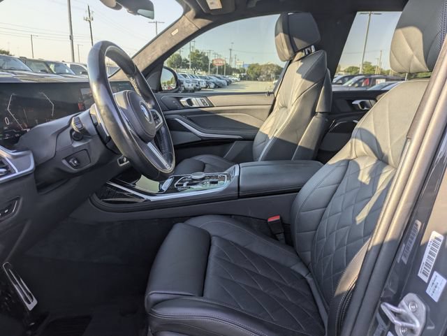 Used 2024 BMW X7 xDrive40i w/ M Sport Package AWD/4WD image 26