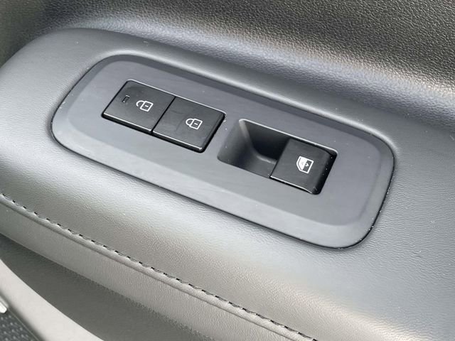 Used 2024 Hyundai Santa Fe Limited image 17