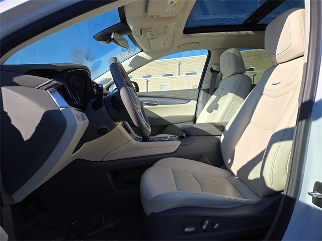 Used 2021 Cadillac XT5 Premium Luxury image 13