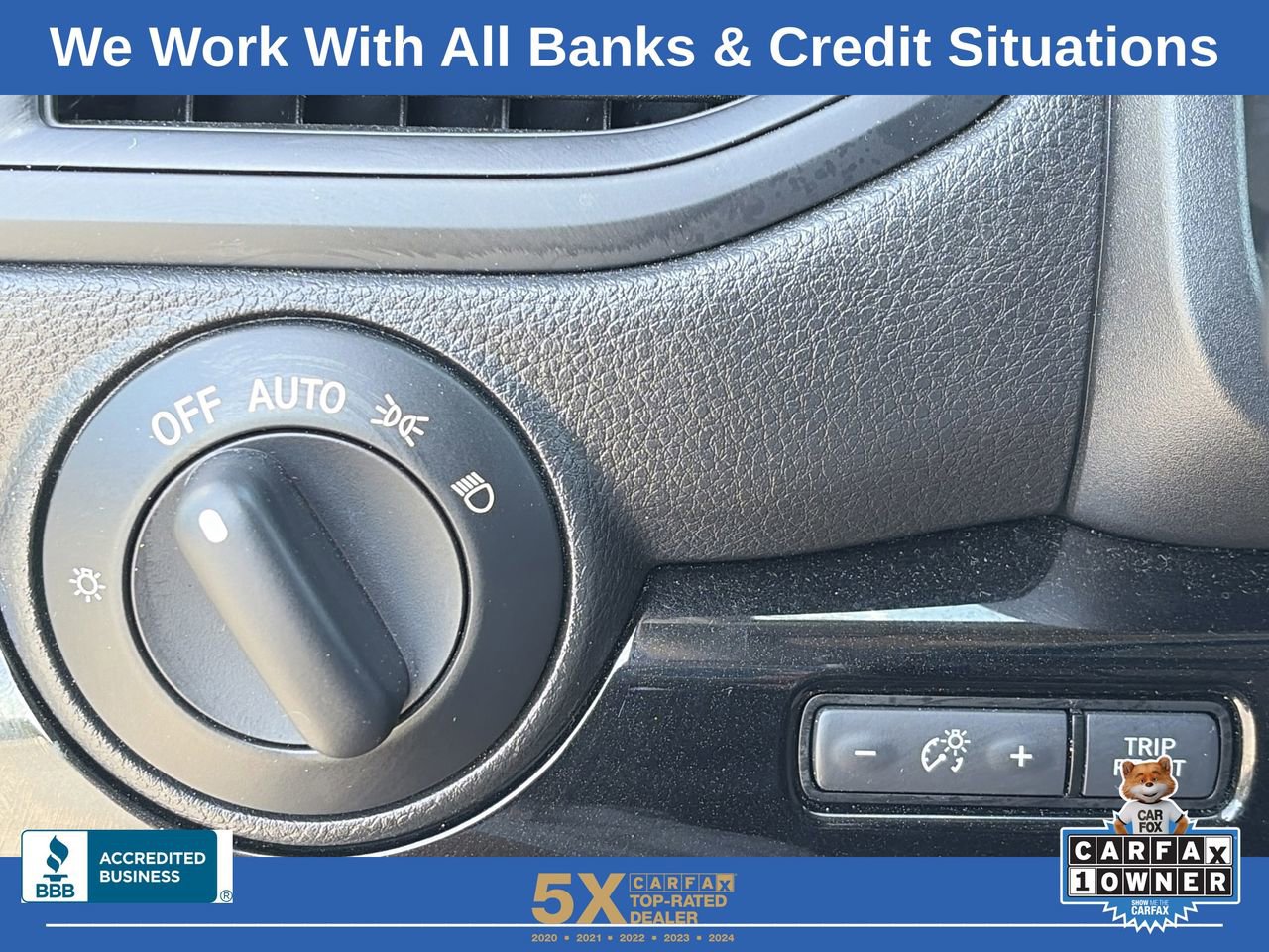 Used 2023 Nissan Titan SV RWD image 24