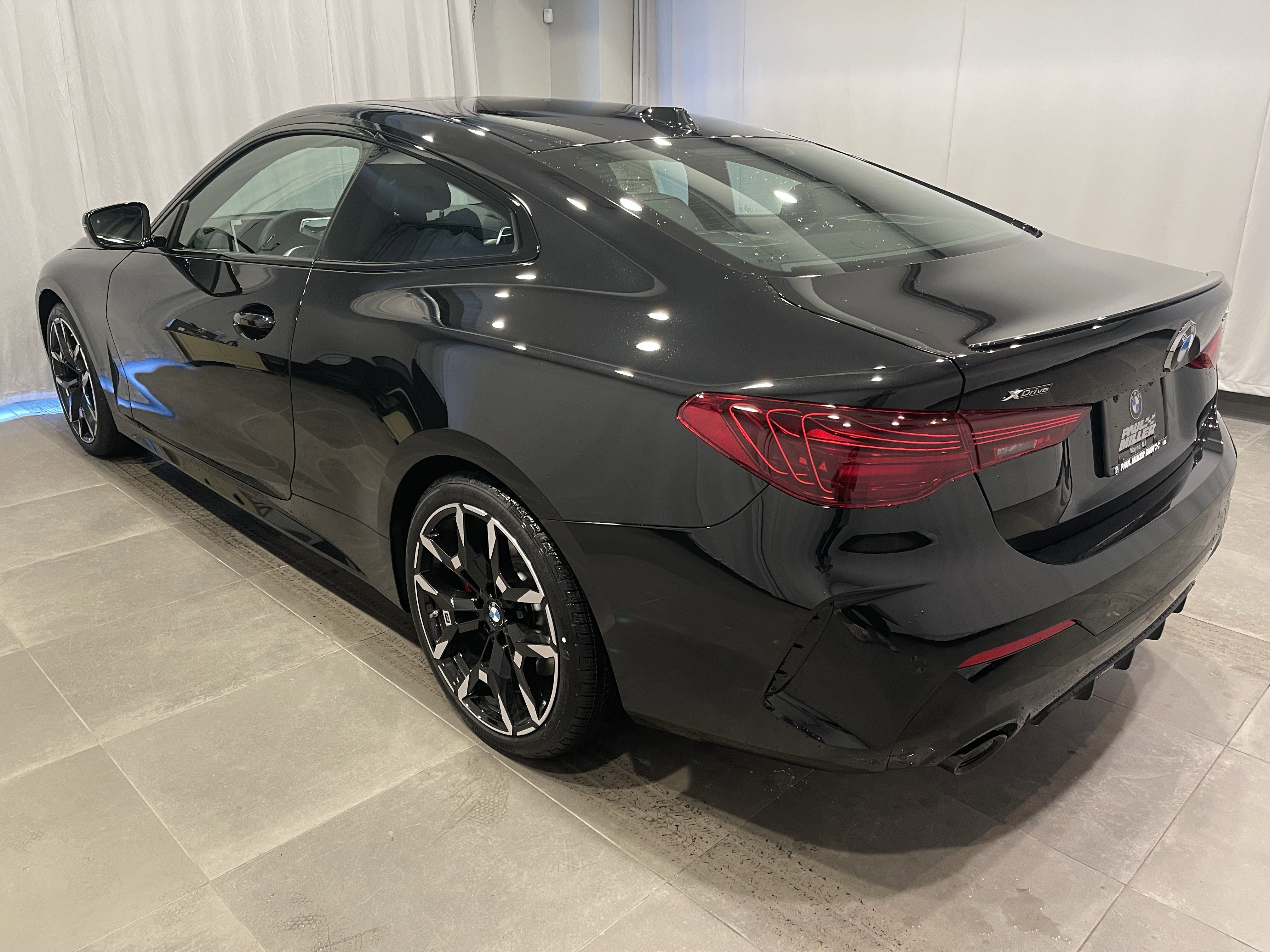 New 2026 BMW 430i xDrive Coupe w/ M Sport Package AWD/4WD image 4