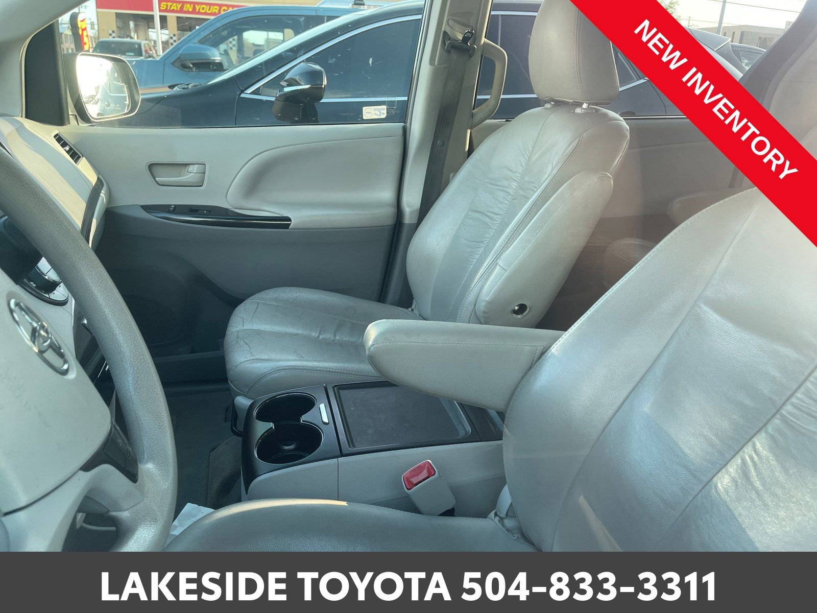 Used 2013 Toyota Sienna LE image 10