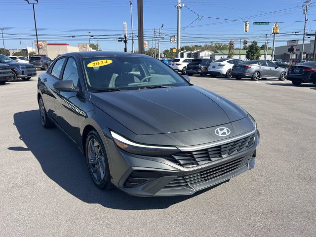 Certified 2024 Hyundai Elantra SEL FWD image 7