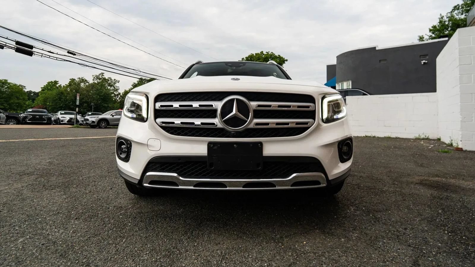 Used 2020 Mercedes-Benz GLB 250 4MATIC w/ Premium Package image 10