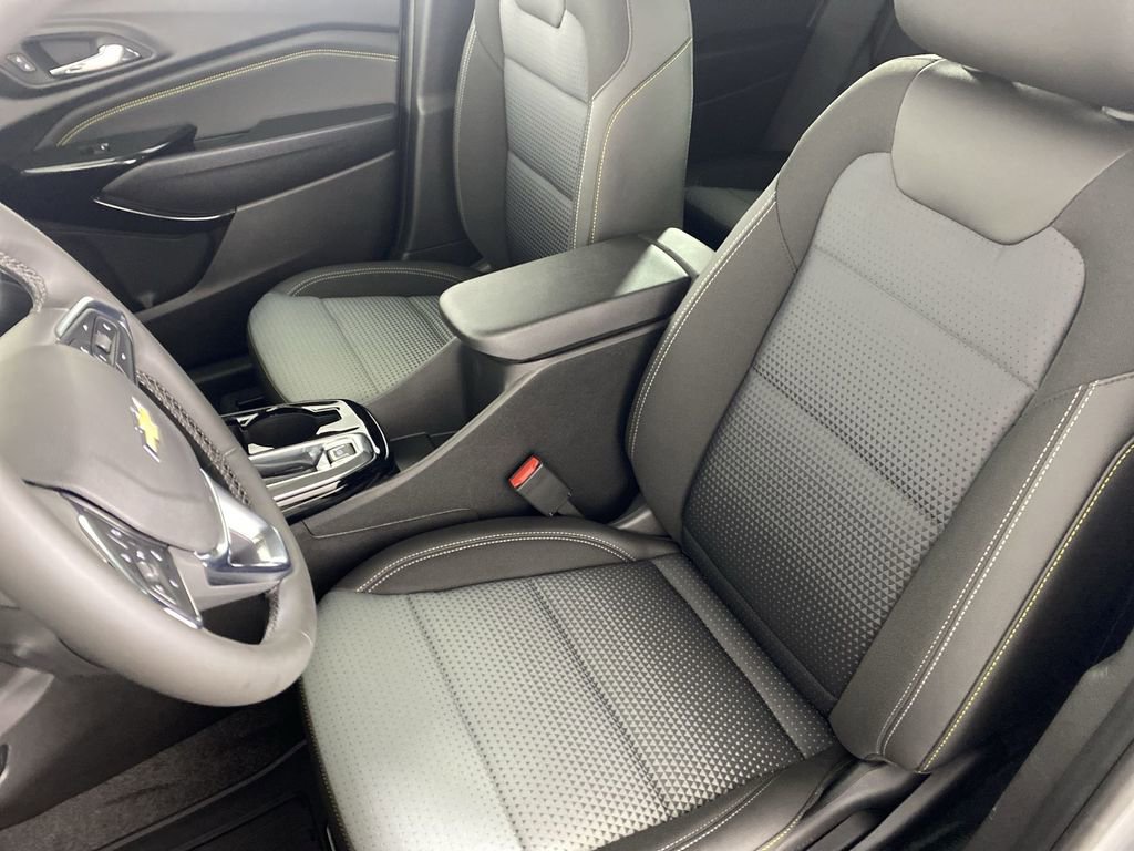 New 2026 Chevrolet Trax LT w/ Driver Confidence Package image 18