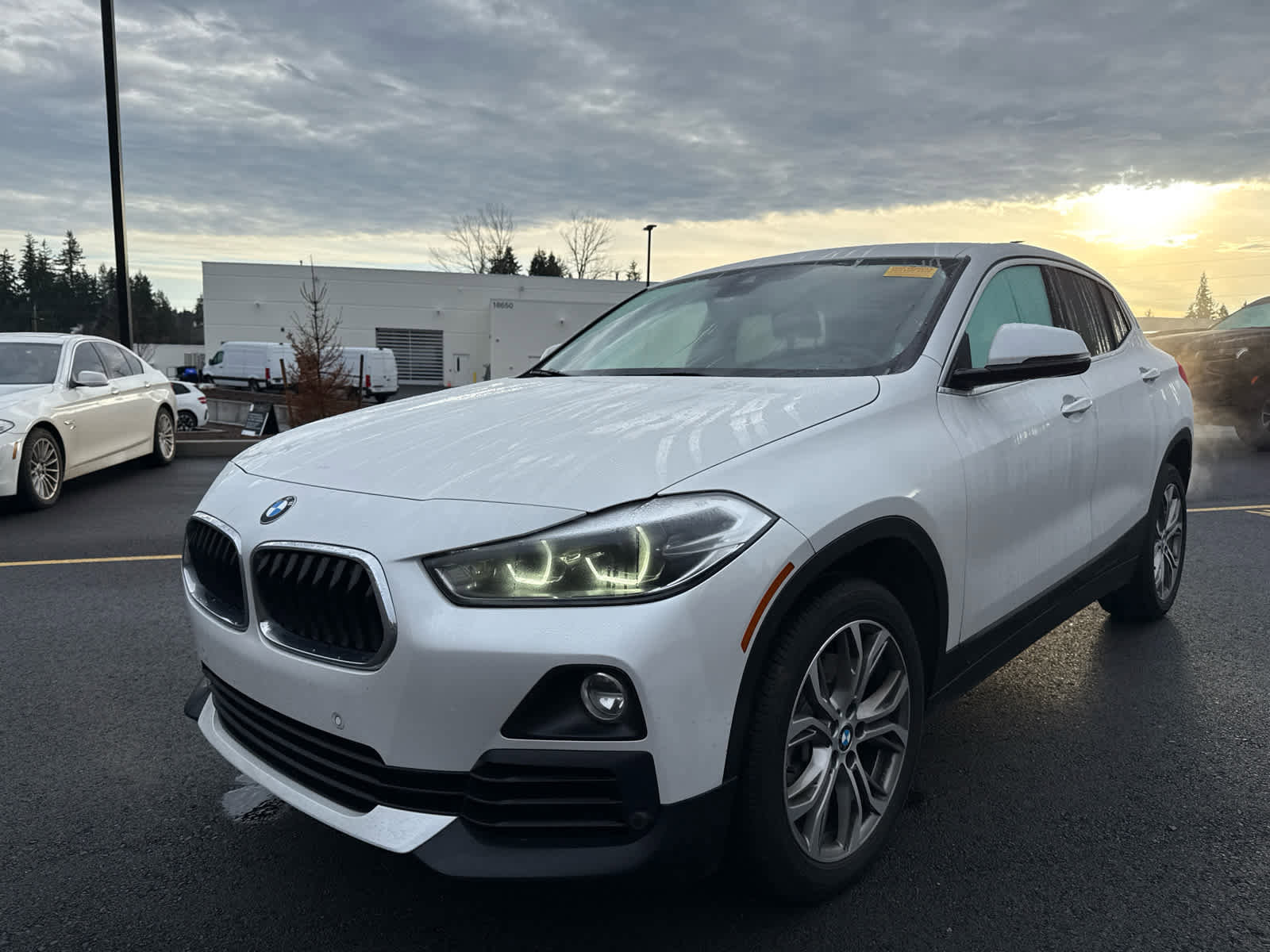 Used 2019 BMW X2 xDrive28i image 3