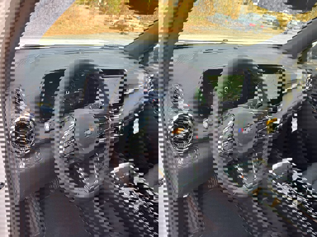 New 2026 Chevrolet Equinox LT w/ Convenience Package II image 25