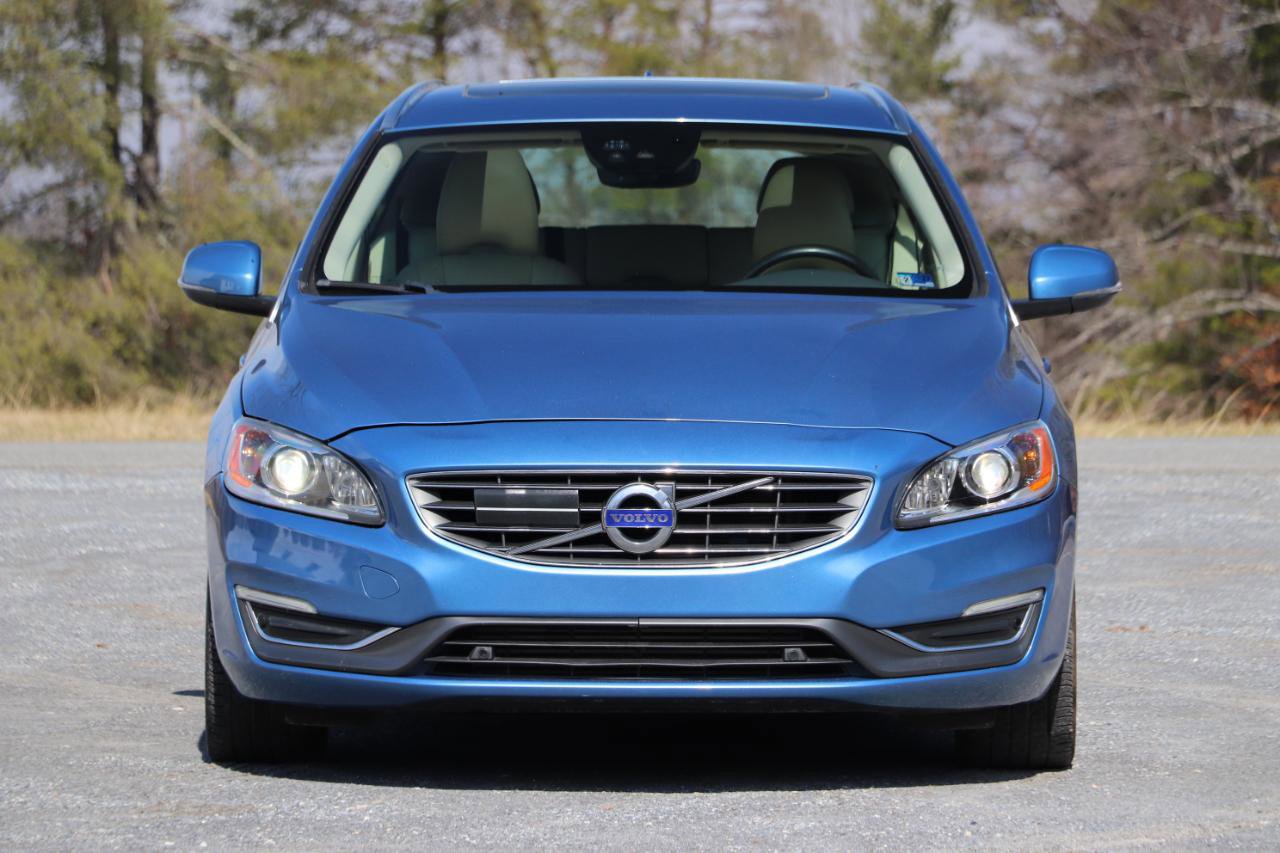 Used 2015 Volvo V60 T5 Platinum image 41