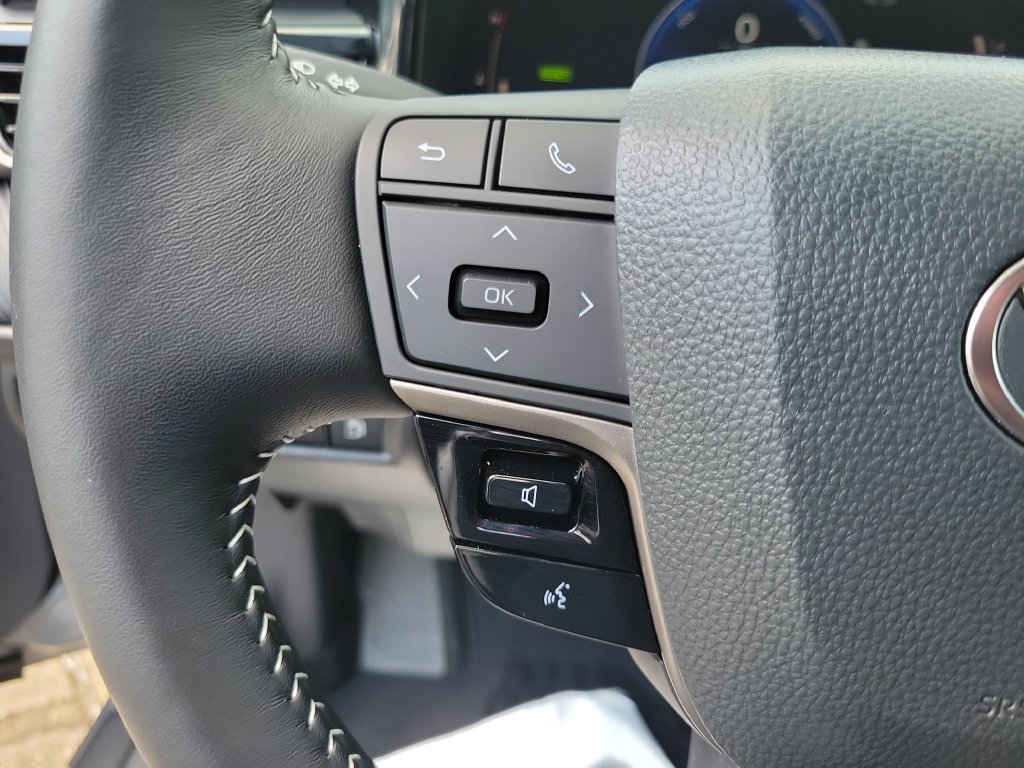 Certified 2026 Toyota Camry SE w/ Convenience Package FWD image 18