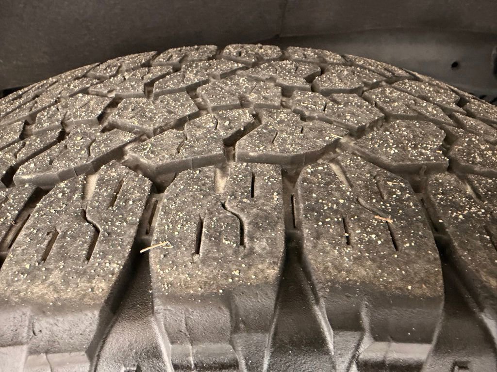 Used 2024 GMC Sierra 2500 AT4 w/ AT4 Premium Plus Package image 14