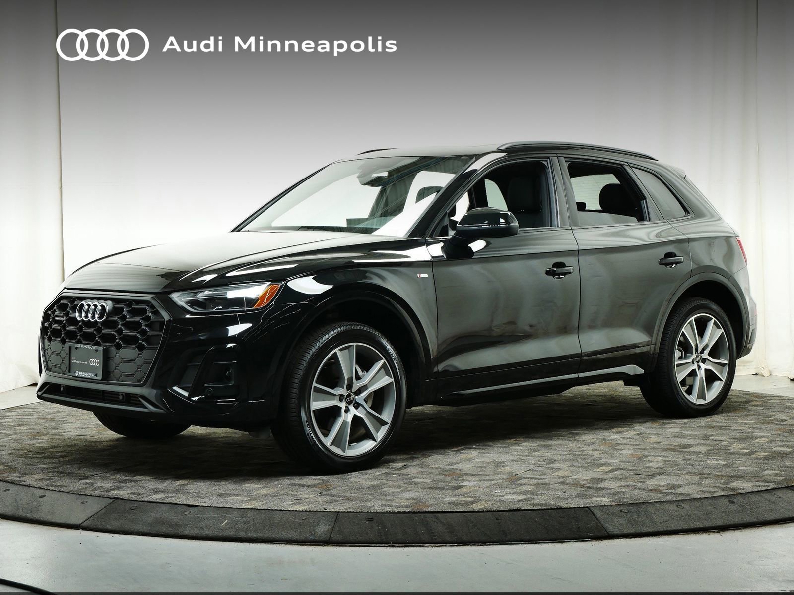 Certified 2025 Audi Q5 2.0T Premium