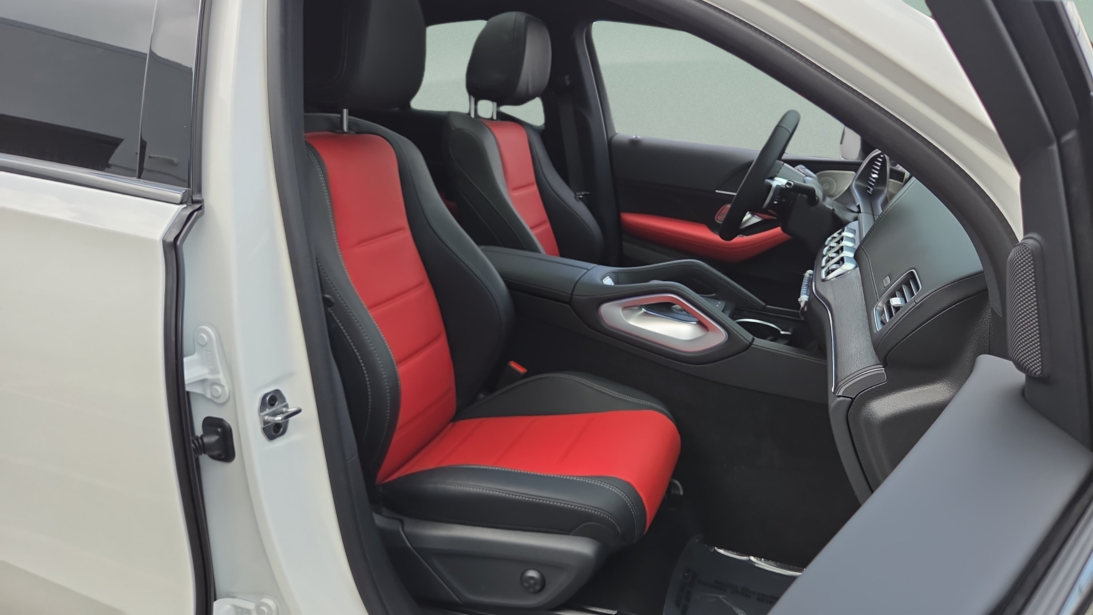 New 2026 Mercedes-Benz GLE 450 4MATIC Coupe image 17