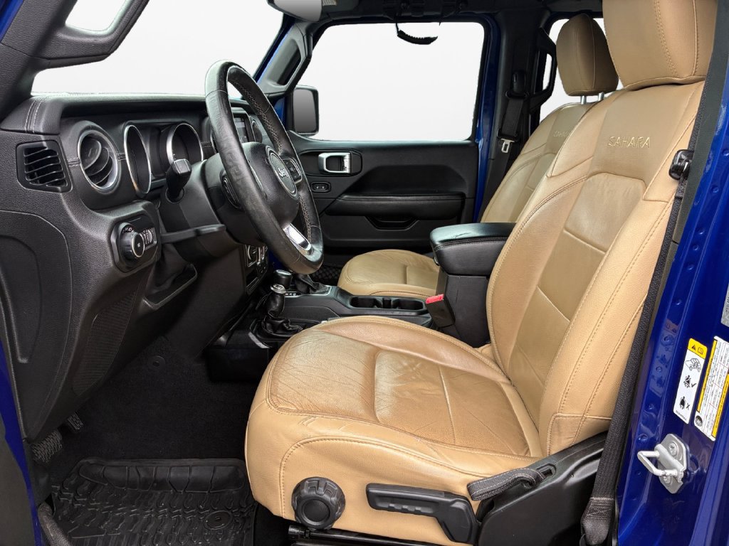 Used 2018 Jeep Wrangler Unlimited Sahara AWD/4WD image 18