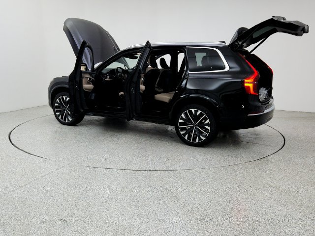 New 2026 Volvo XC90 B6 Plus w/ Protection Package AWD/4WD image 12