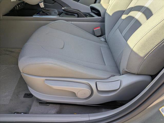 New 2026 Hyundai Elantra SE image 5