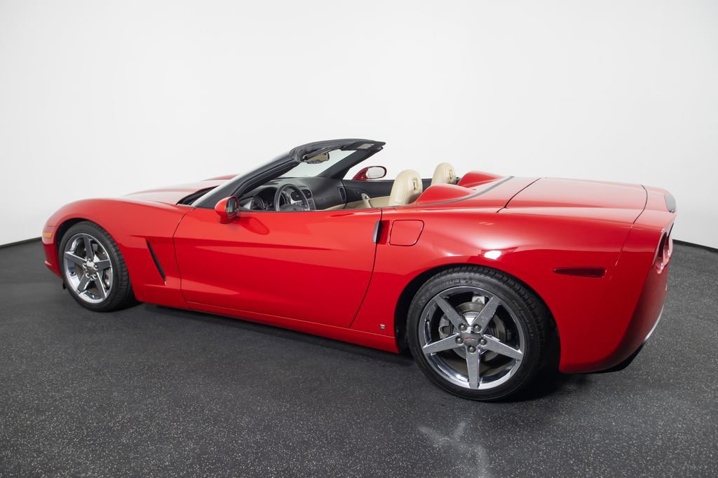 Used 2007 Chevrolet Corvette Convertible w/ Preferred Equipment Group RWD image 10