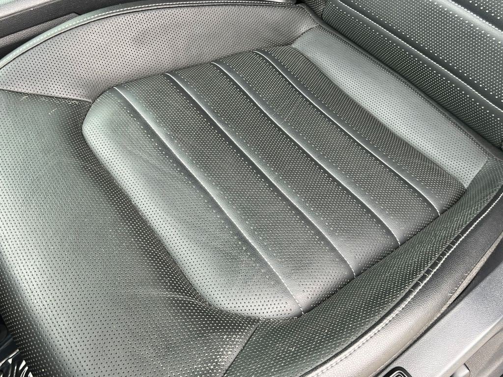 Used 2018 Volkswagen Atlas SEL AWD/4WD image 16