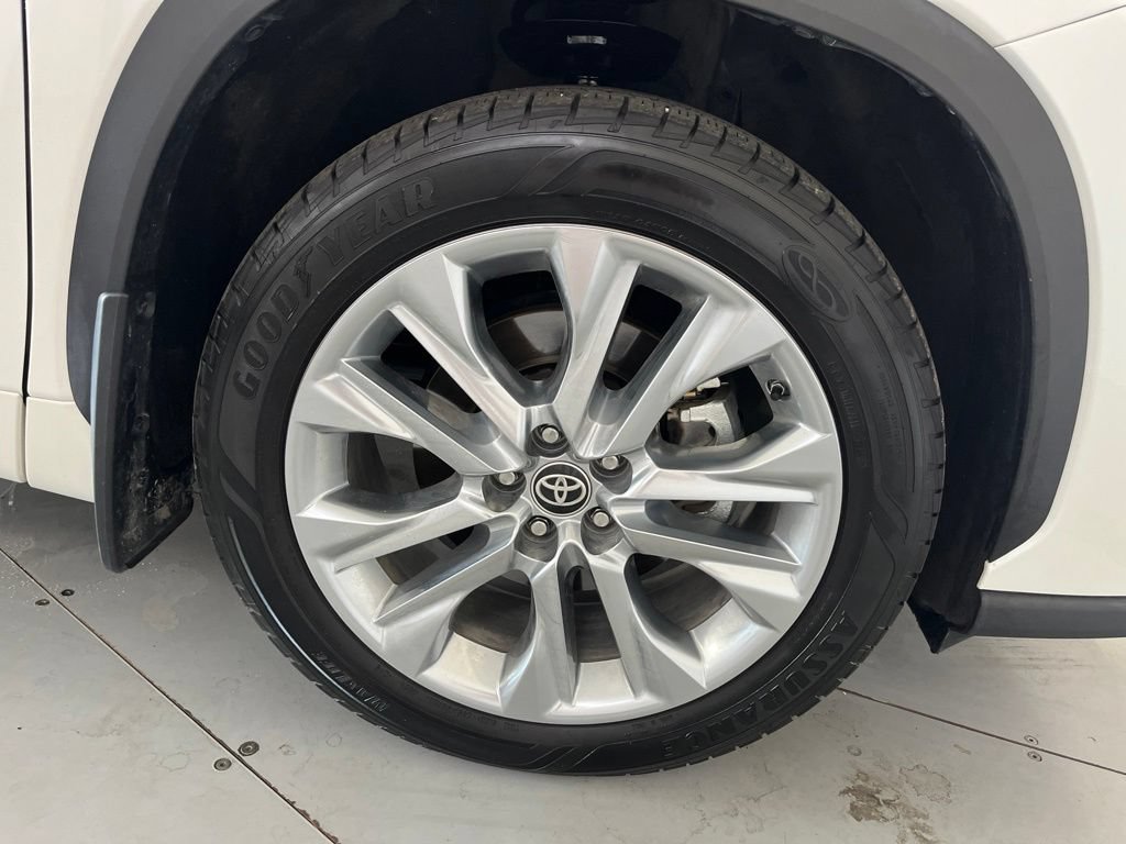 Used 2020 Toyota Highlander Limited AWD/4WD image 18