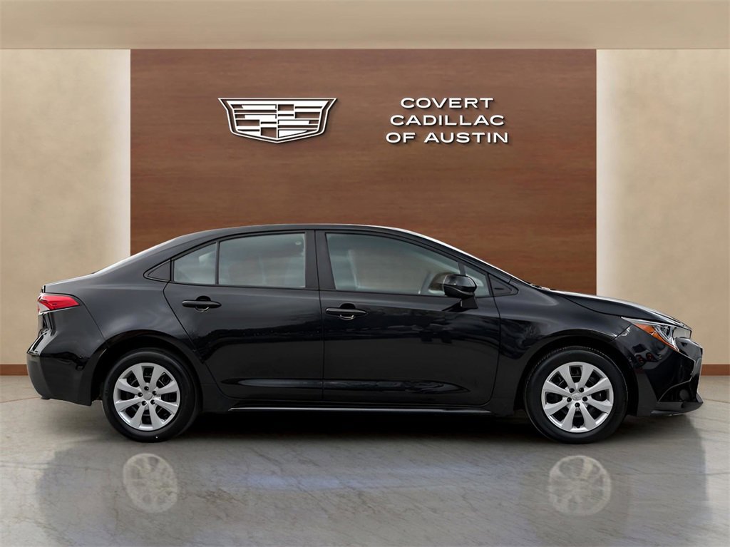Used 2022 Toyota Corolla LE image 5