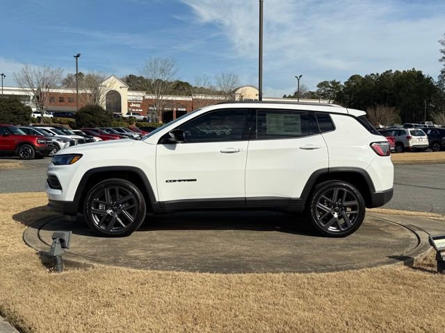 New 2026 Jeep Compass Latitude image 4