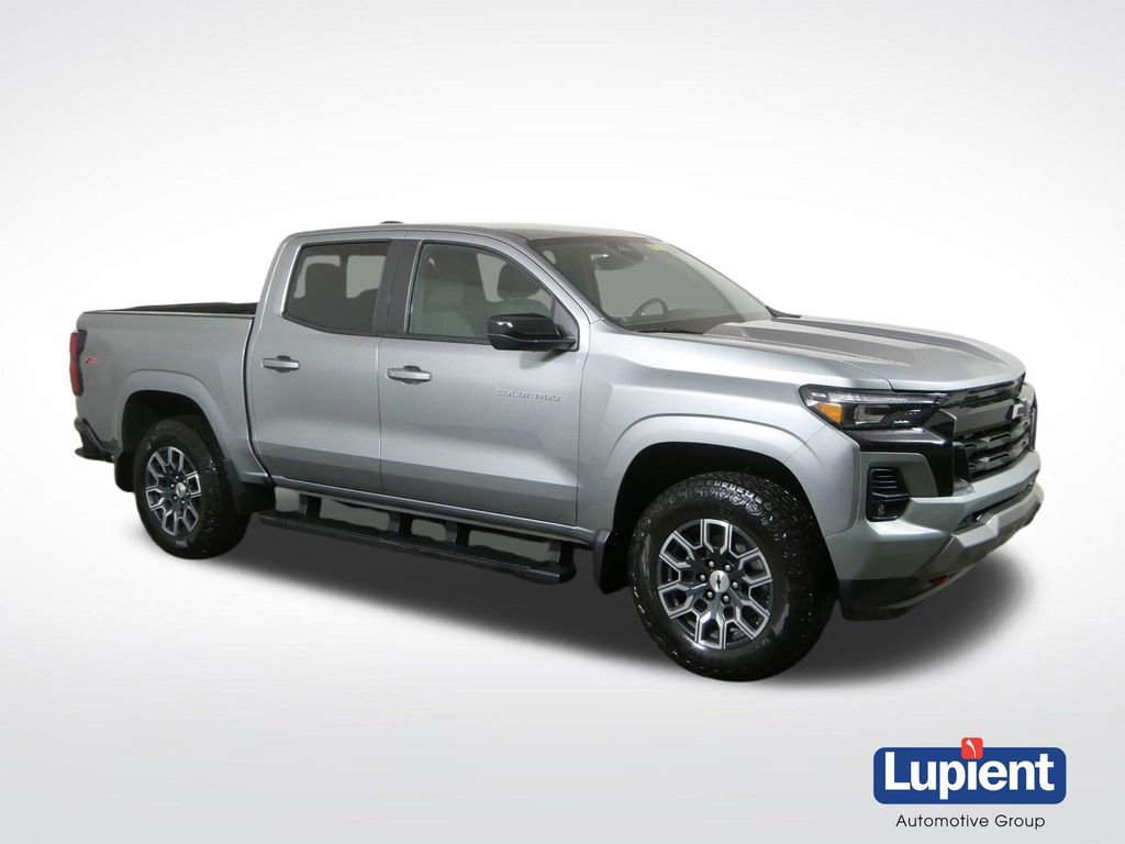 Used 2024 Chevrolet Colorado Z71 w/ Z71 Convenience Package 2
