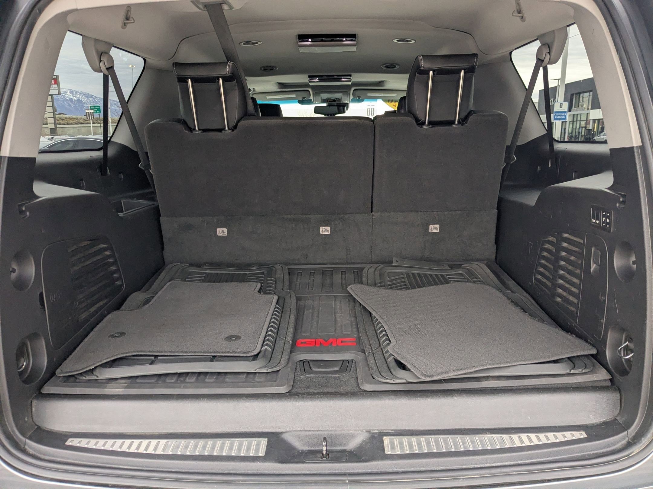 Used 2020 GMC Yukon XL Denali w/ Open Road Package image 22