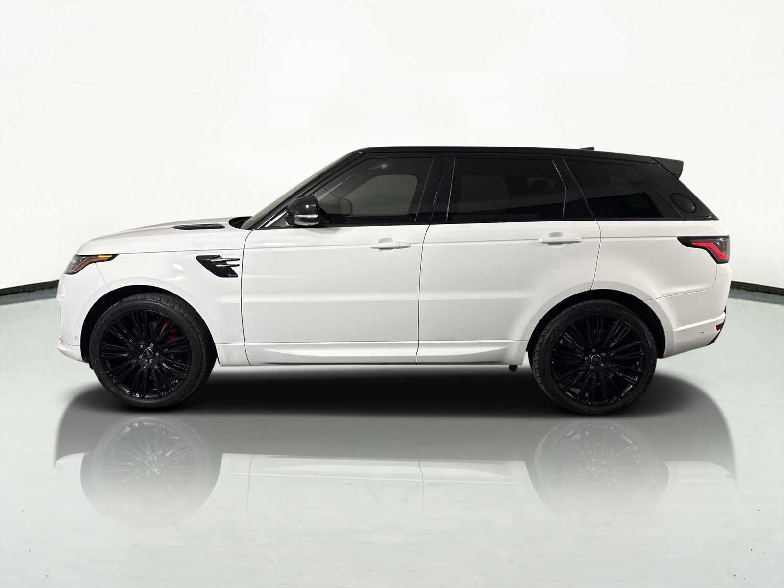 Used 2020 Land Rover Range Rover Sport HSE Dynamic image 5