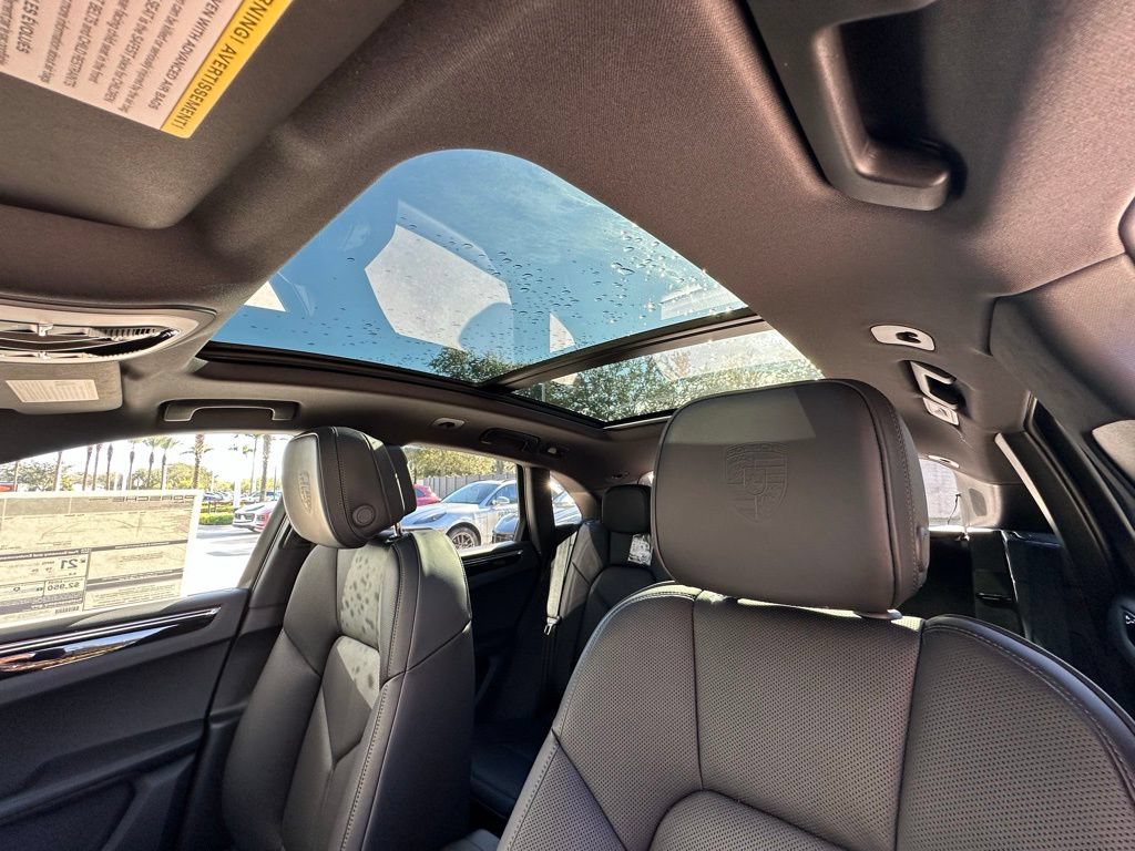 Certified 2026 Porsche Macan Turbo AWD/4WD image 23