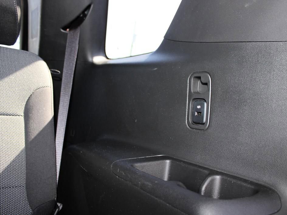 Used 2023 Chevrolet Traverse LT image 35