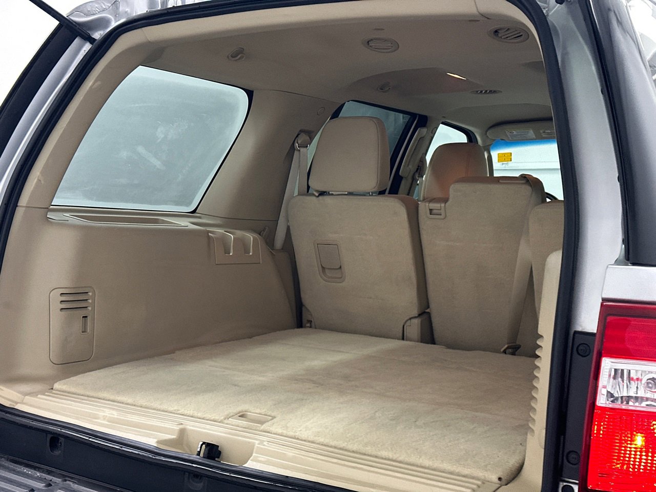 Used 2015 Ford Expedition XL image 9