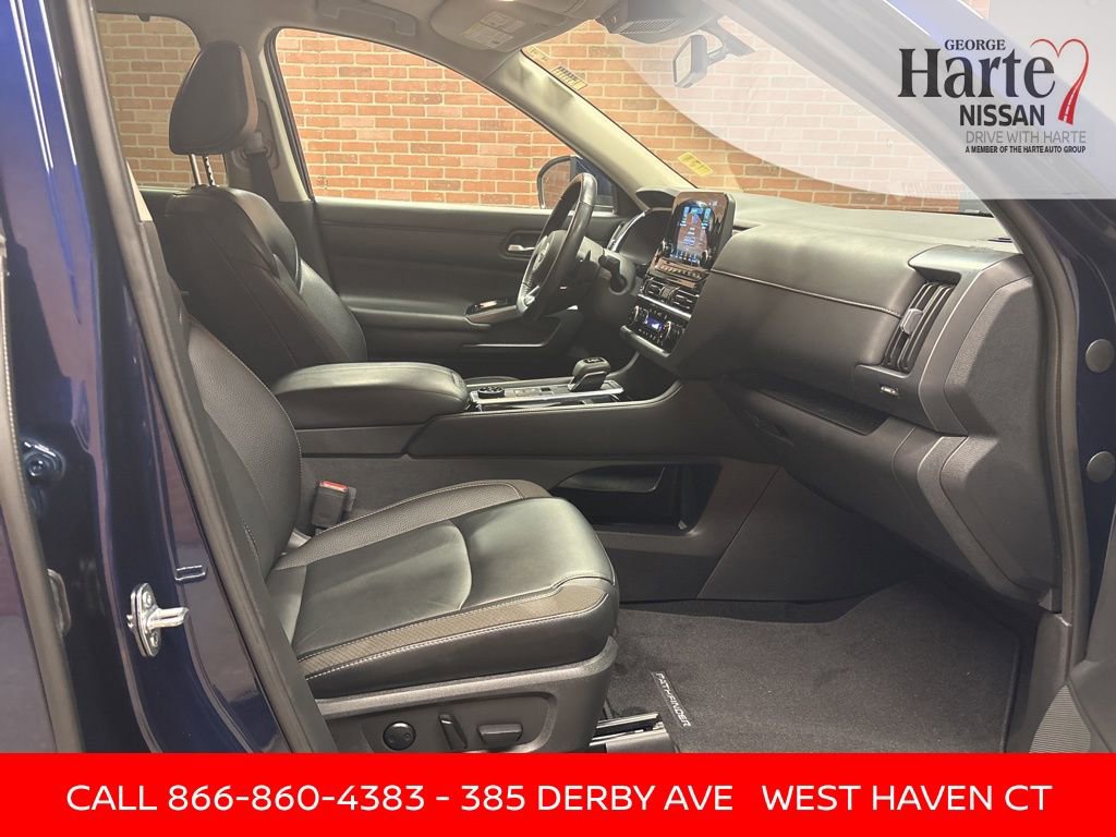 Certified 2023 Nissan Pathfinder SL image 35