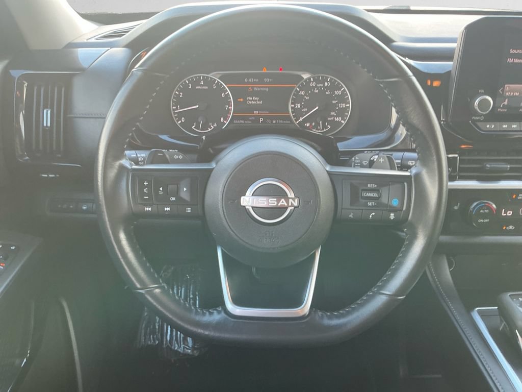 Used 2025 Nissan Pathfinder SV AWD/4WD image 12