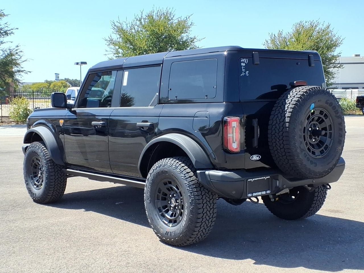 New 2026 Ford Bronco Badlands AWD/4WD image 6