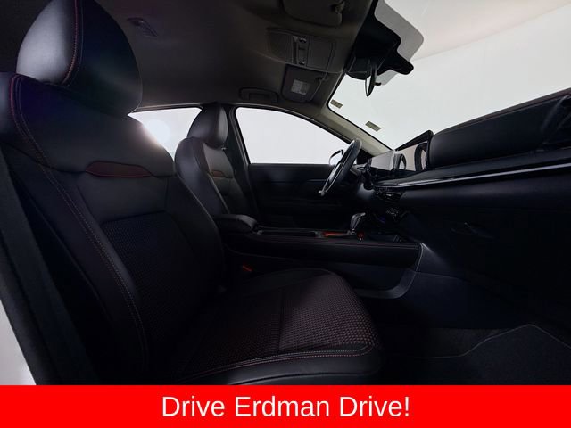 Used 2025 Nissan Kicks SR FWD image 24
